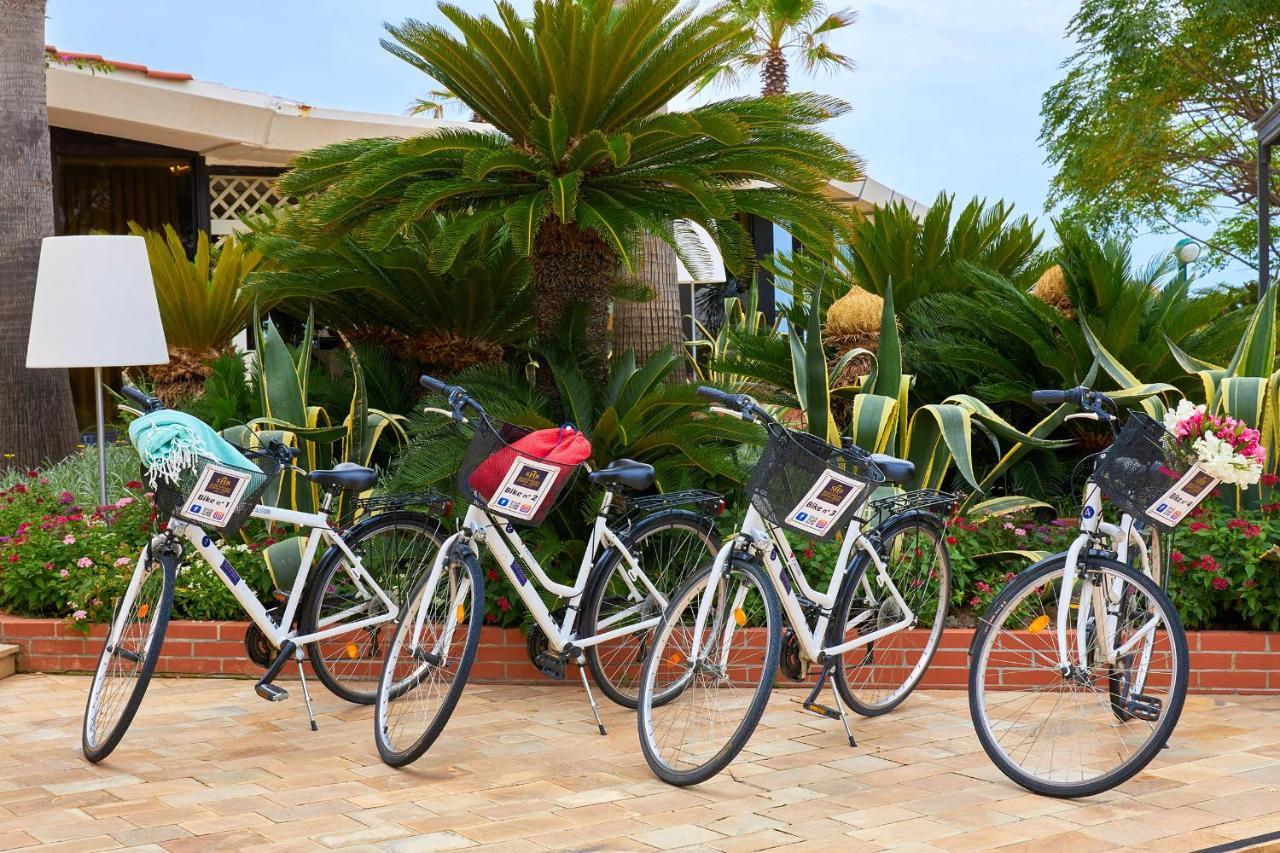 Hotel Schuhmann Paestum Bagian luar foto